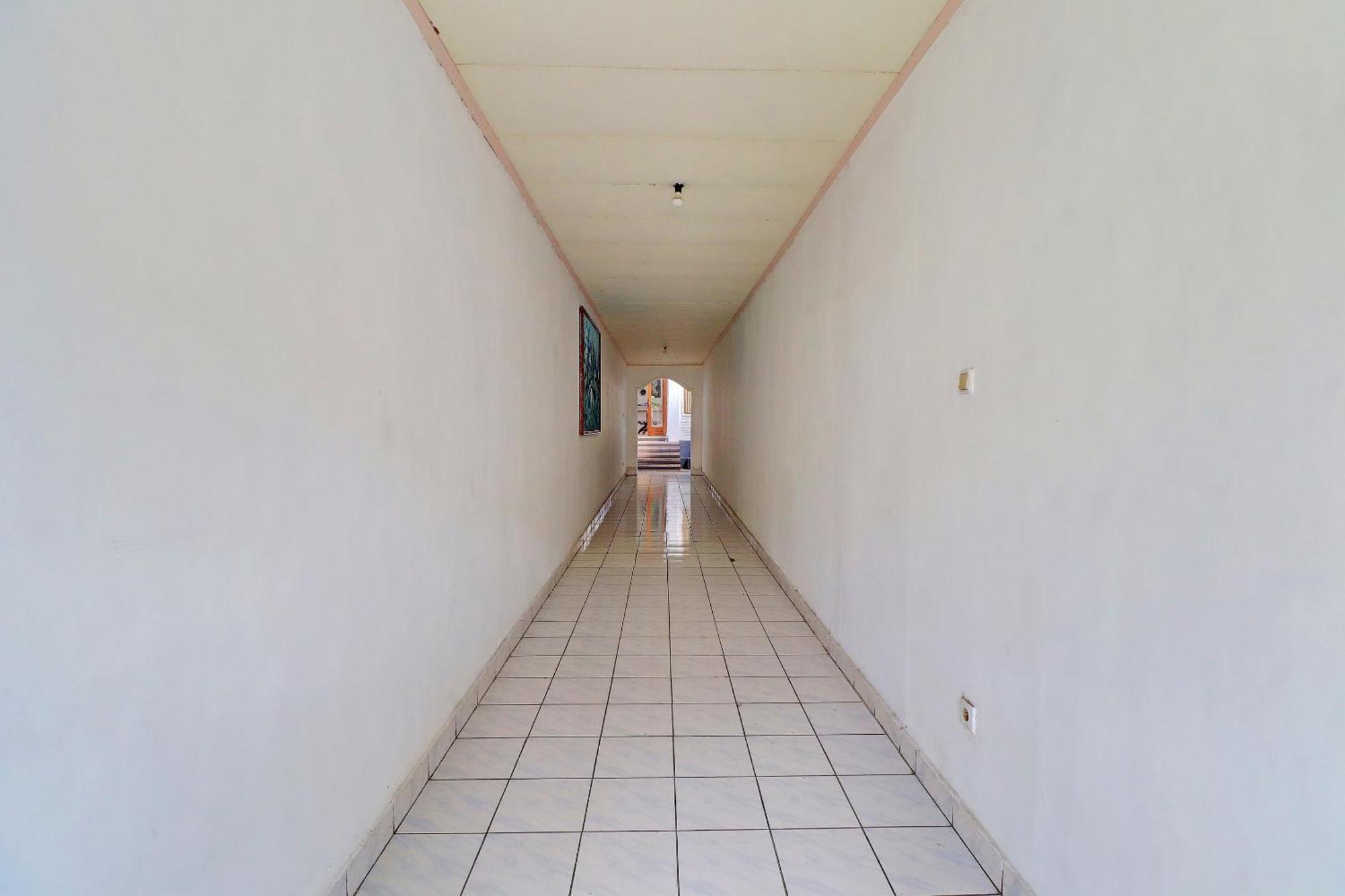 Super Oyo 91870 Warna Kedaton Denpasar Esterno foto