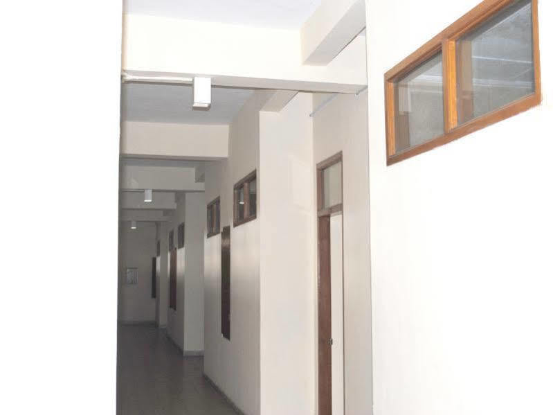Super Oyo 91870 Warna Kedaton Denpasar Esterno foto